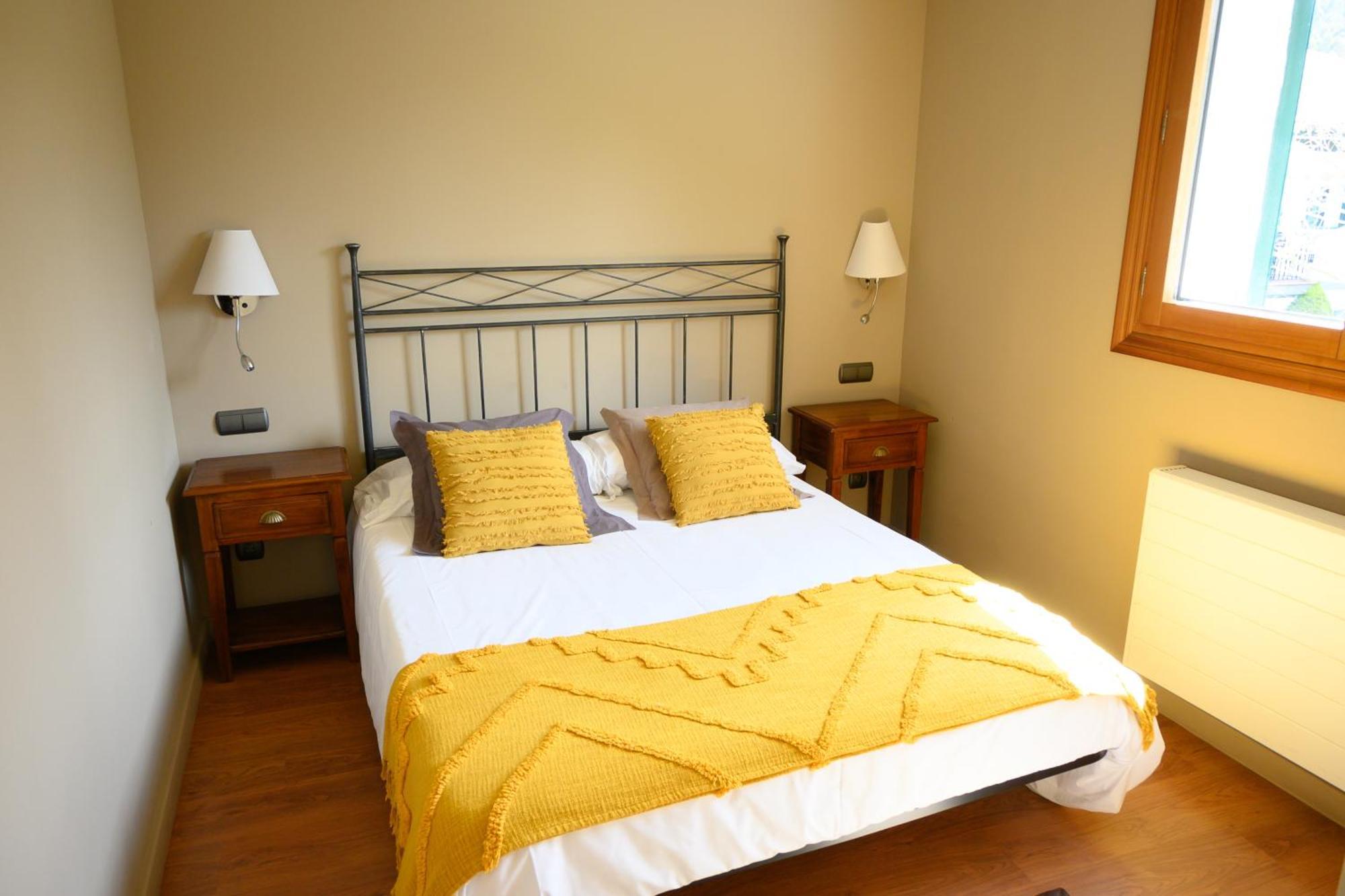 Hotel Spa Gametxo Ibarrangelu Habitación foto